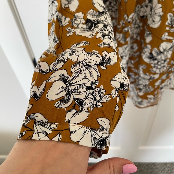 fun2fun | Peasant Blouse | Mustard Color with White Floral Pattern | Siz… - Picture 13 of 13